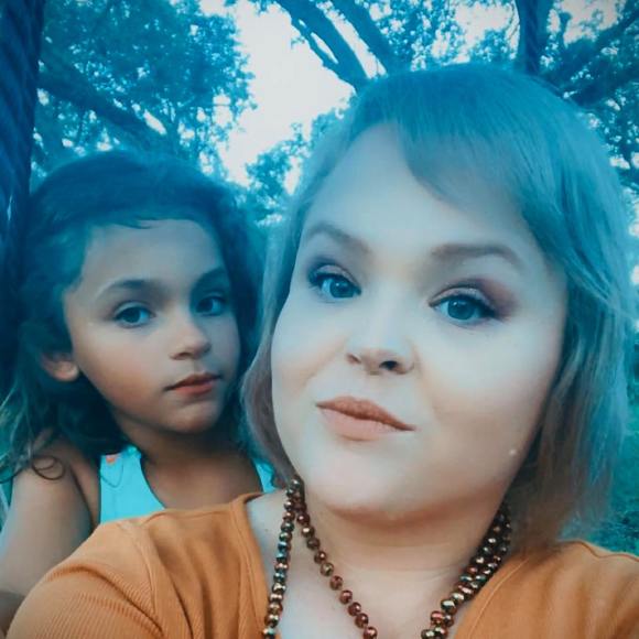 Meet your Posher, Dana - Picture 1 of 1